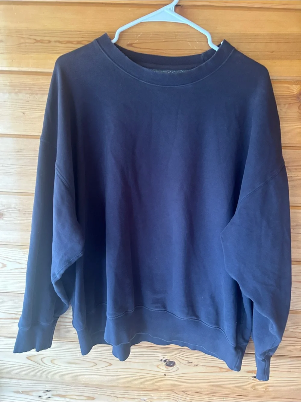 American Eagle Outfitters Crewneck Sweatshirt